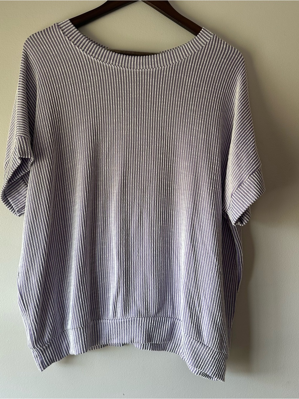 Zenana Light Purple/White Vertical Stripe Top Large Cozy Soft
